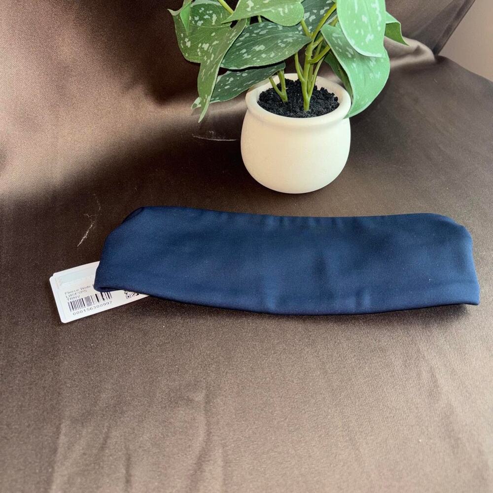 Lululemon navy blue fleece wide reversible headband *one spot*
